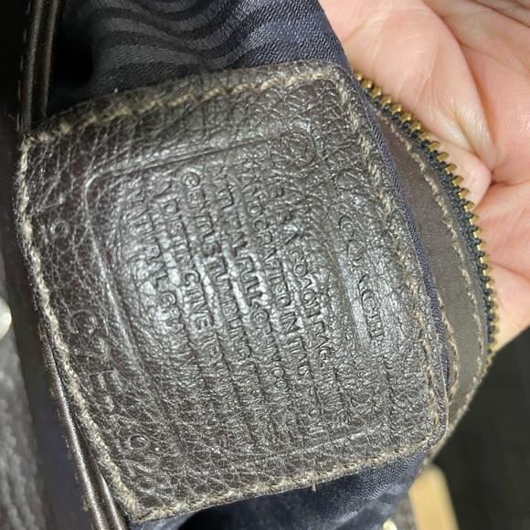 BROWN PEBBLE LEATHER COACH BAG - Picture 9 of 9